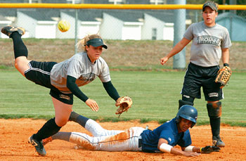 Melissa Bright, Coleen Thomas